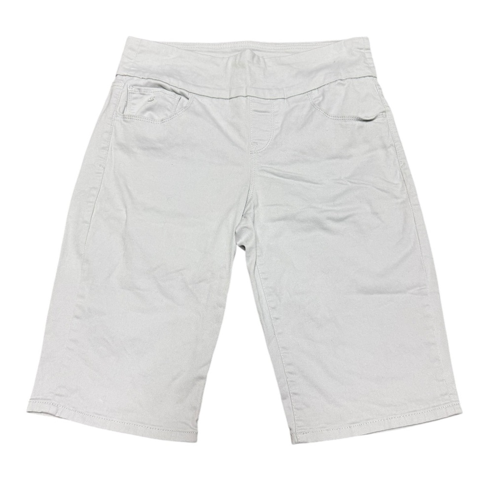 Gloria Vanderbilt all around slimming affect Amanda women’s size 4 piece shorts.